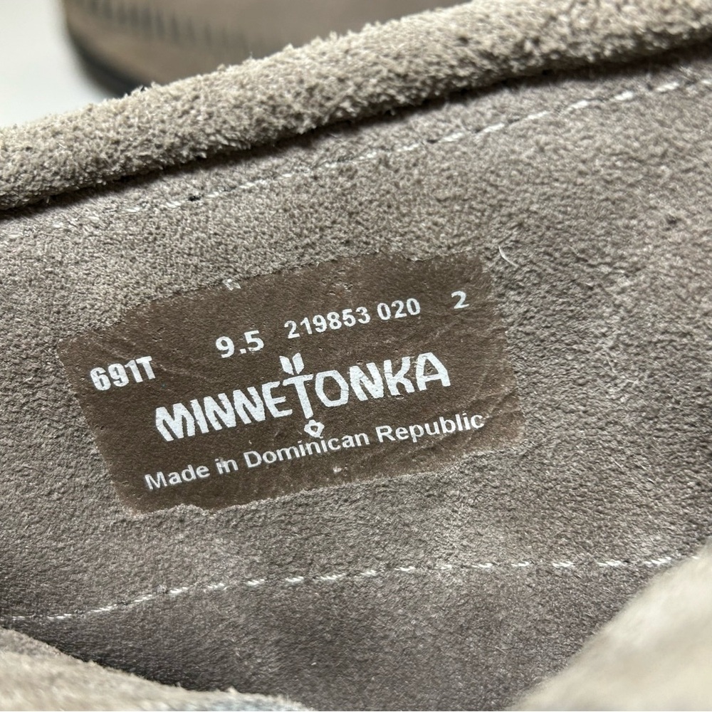 Minnetonka Double Fringe Women’s 9.5 Side Zip Boot Moccasin Taupe Suede 691T - Picture 13 of 16